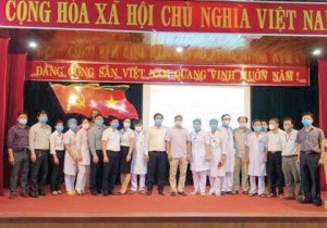 Thứ trưởng Bộ y tế về thăm và làm việc tại Bệnh viện