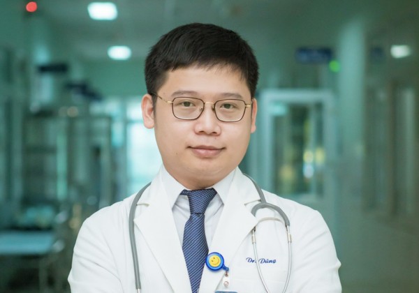Thạc sĩ - Bác sĩ nội trú - Lê Minh Dũng - Trưởng khoa Hồi sức tích cực - chống độc